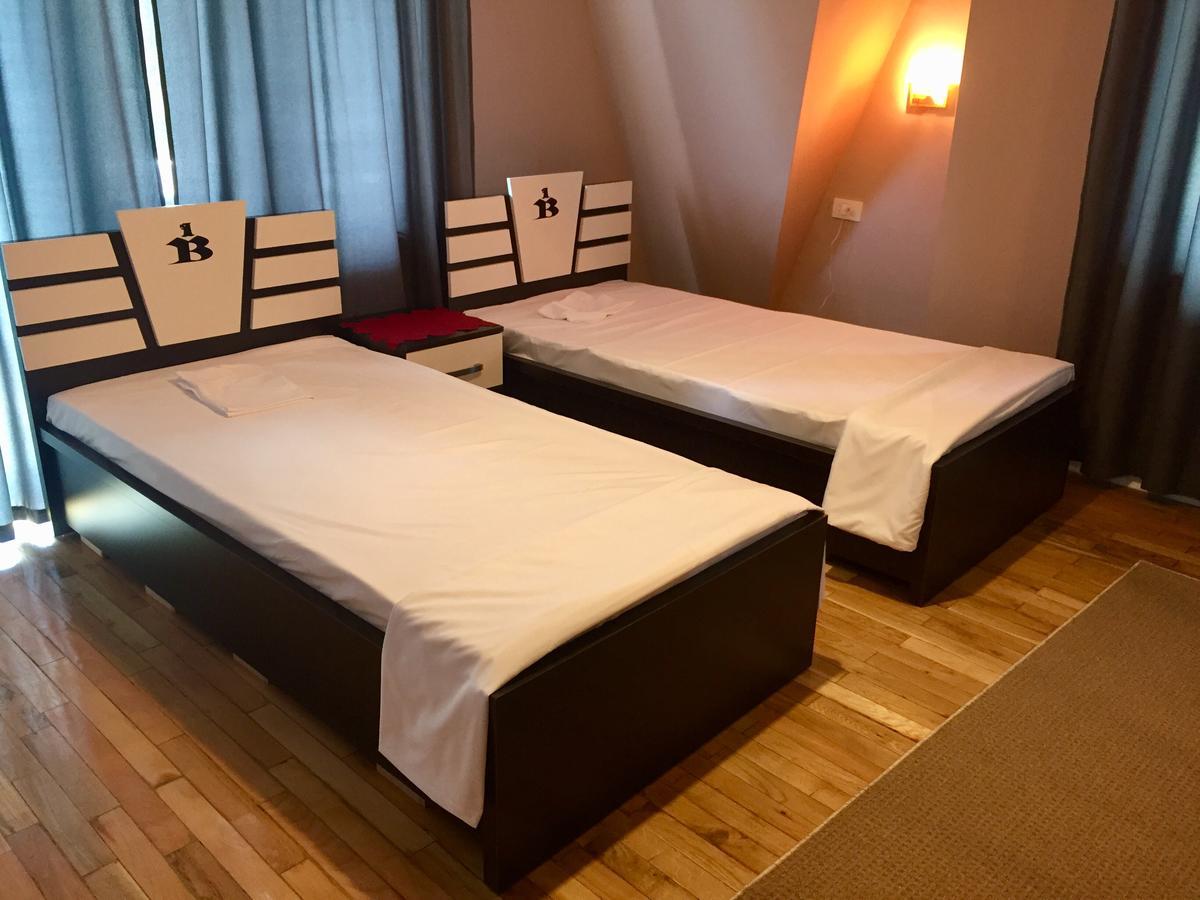 Hotel Bavaria 프리슈티나 외부 사진