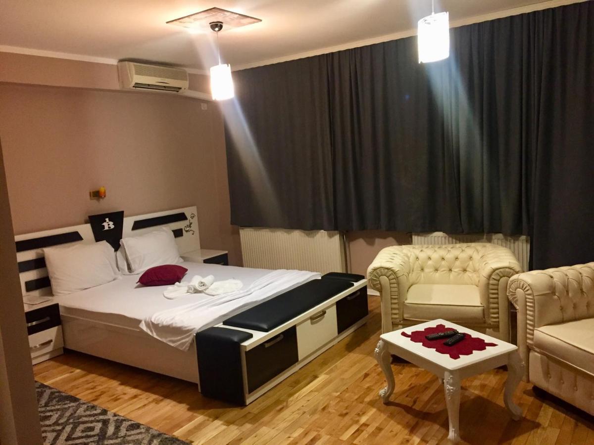 Hotel Bavaria 프리슈티나 외부 사진