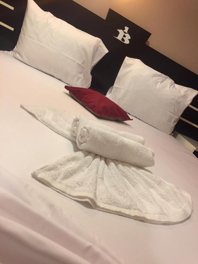 Hotel Bavaria 프리슈티나 외부 사진