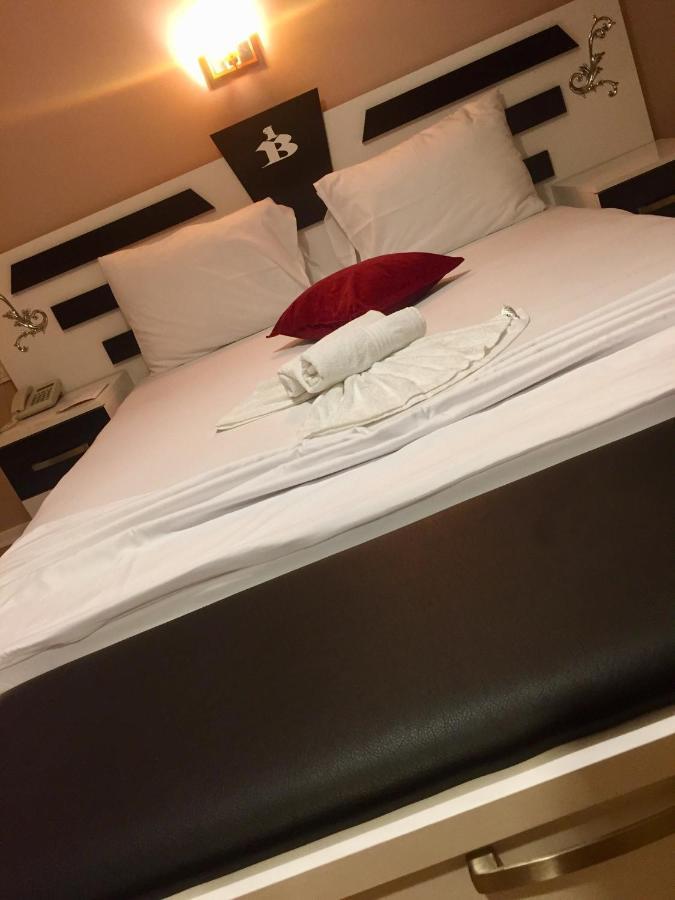 Hotel Bavaria 프리슈티나 외부 사진