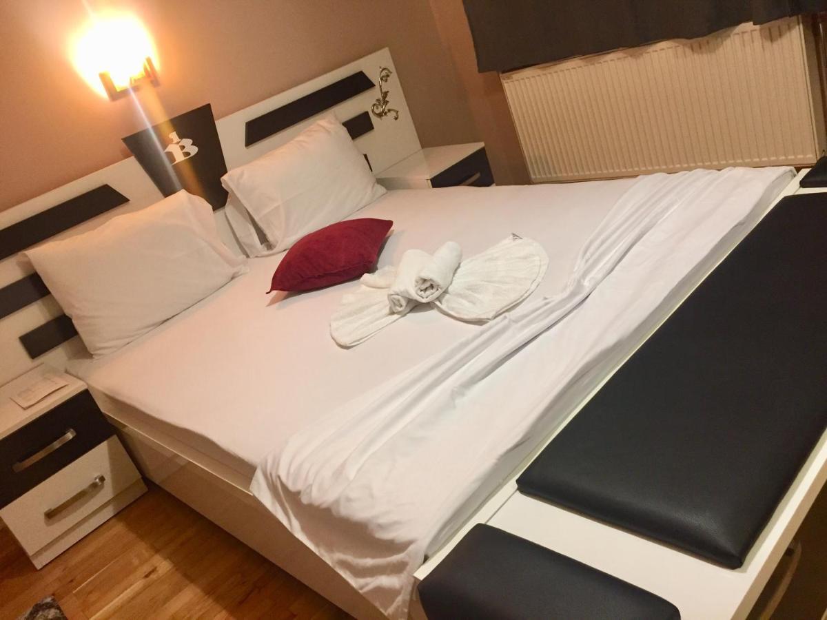 Hotel Bavaria 프리슈티나 외부 사진